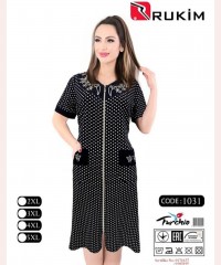 Гарний жіночий літній халат на замку