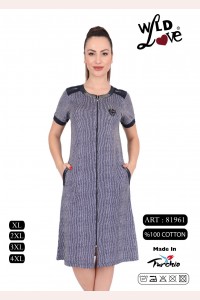 Жіночий літній халат зі стразами