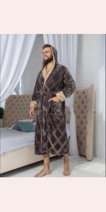 Чоловічий махровий халат із візерунком
