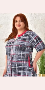 Велика жіноча блуза-сорочка на ґудзиках Велика жіноча блуза-сорочка на ґудзиках