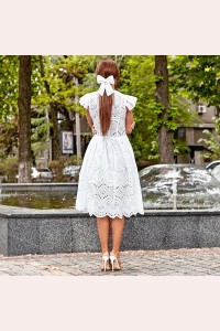 Платье из прошвы с бантом для волос 11301