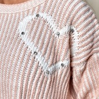 Свитер с украшением камушек 5560